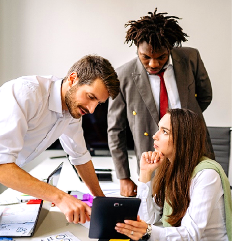 制造业 专业服务 医疗 建筑 金融服务 能源 制药 物业管理 采购 供应